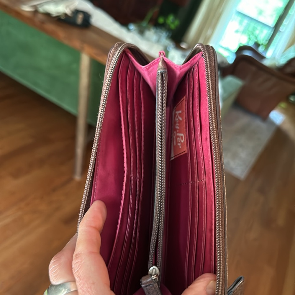 Fossil All Weather Crossbody With Matching Wallet… - image 6